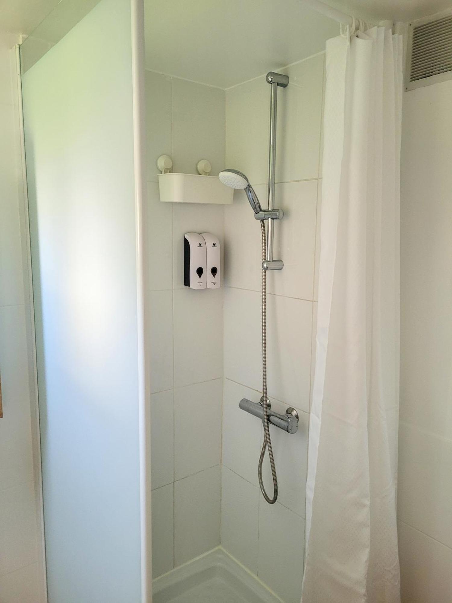 Chambre Climatisee Lit Double - Proche Tram & Centre Montpellier Exterior photo
